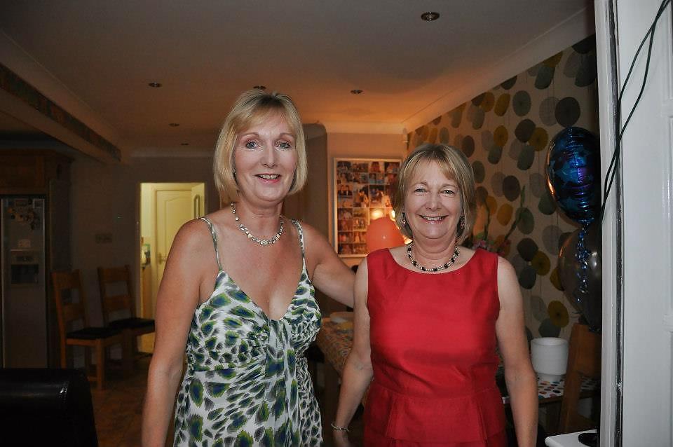 25P Gilf Milf Teen