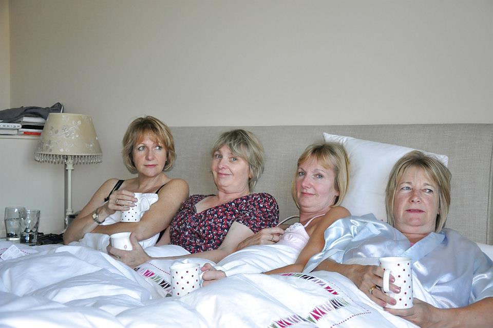 25P Gilf Milf Teen
