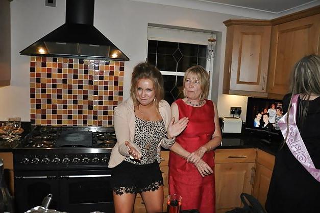 25P Gilf Milf Teen