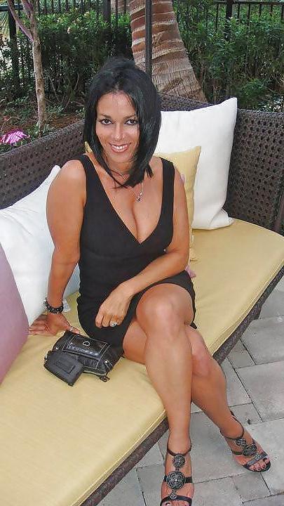 25P Milf and mature NOT NUDE voll 2