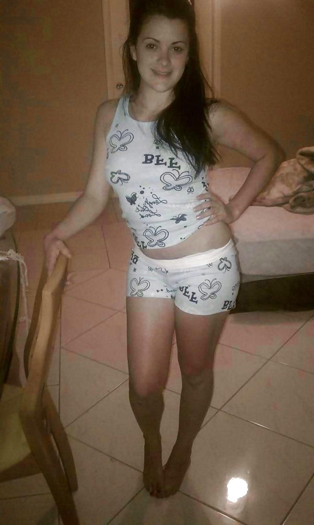 25P A cuban girl called Aylin T.