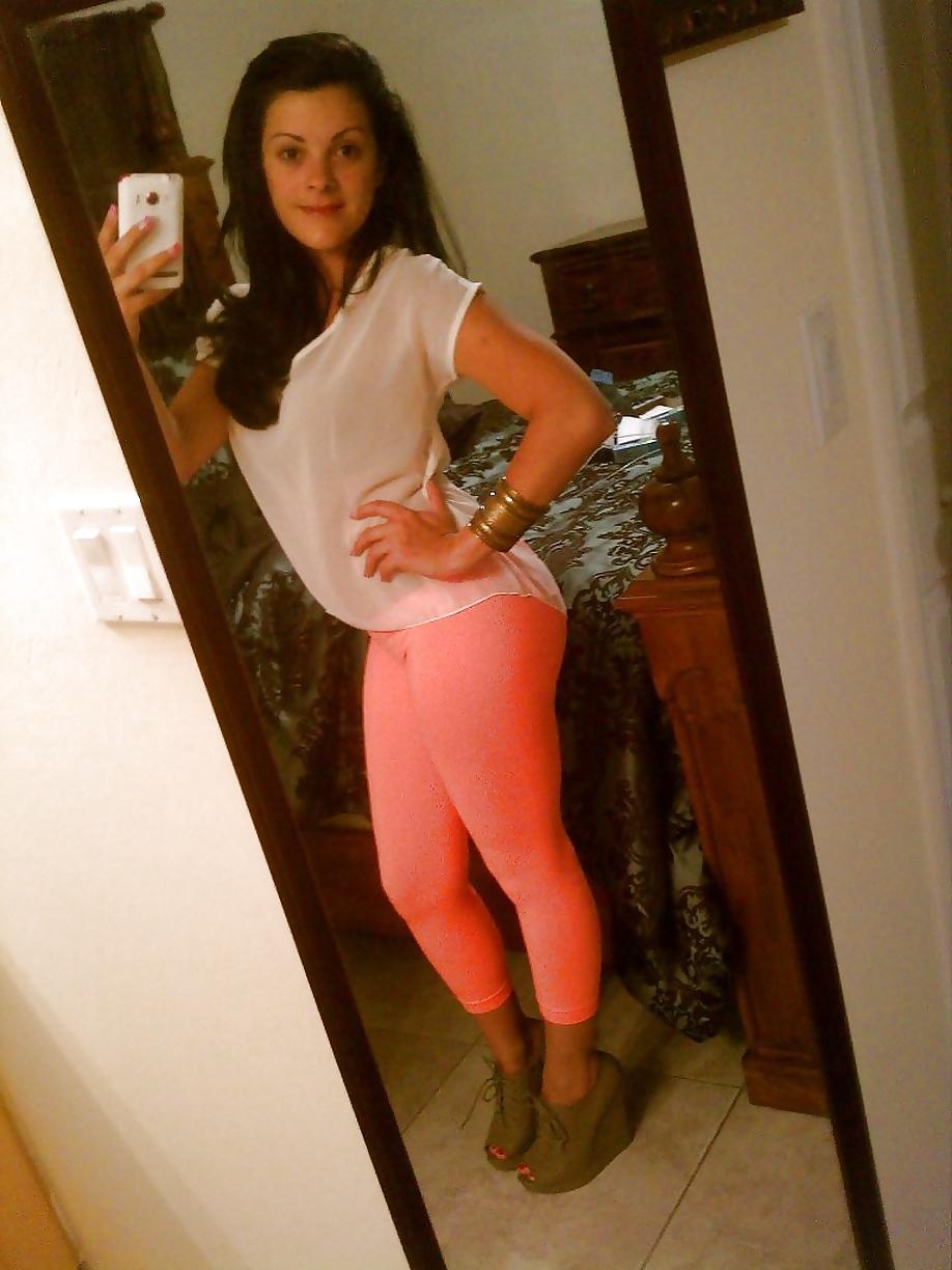 25P A cuban girl called Aylin T.