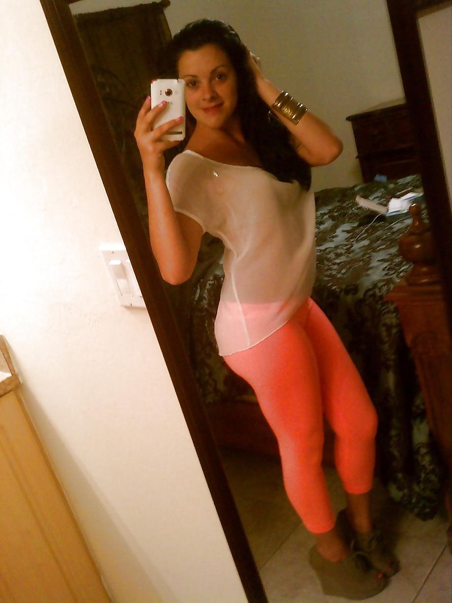 25P A cuban girl called Aylin T.