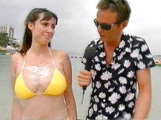 13P Mature celebrity Alex Jones  (37)