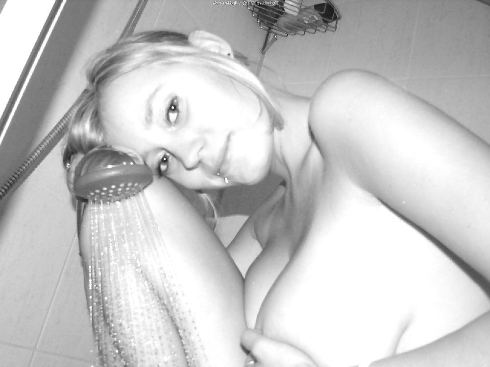 21P Gorgeous big natural tits blonde tease