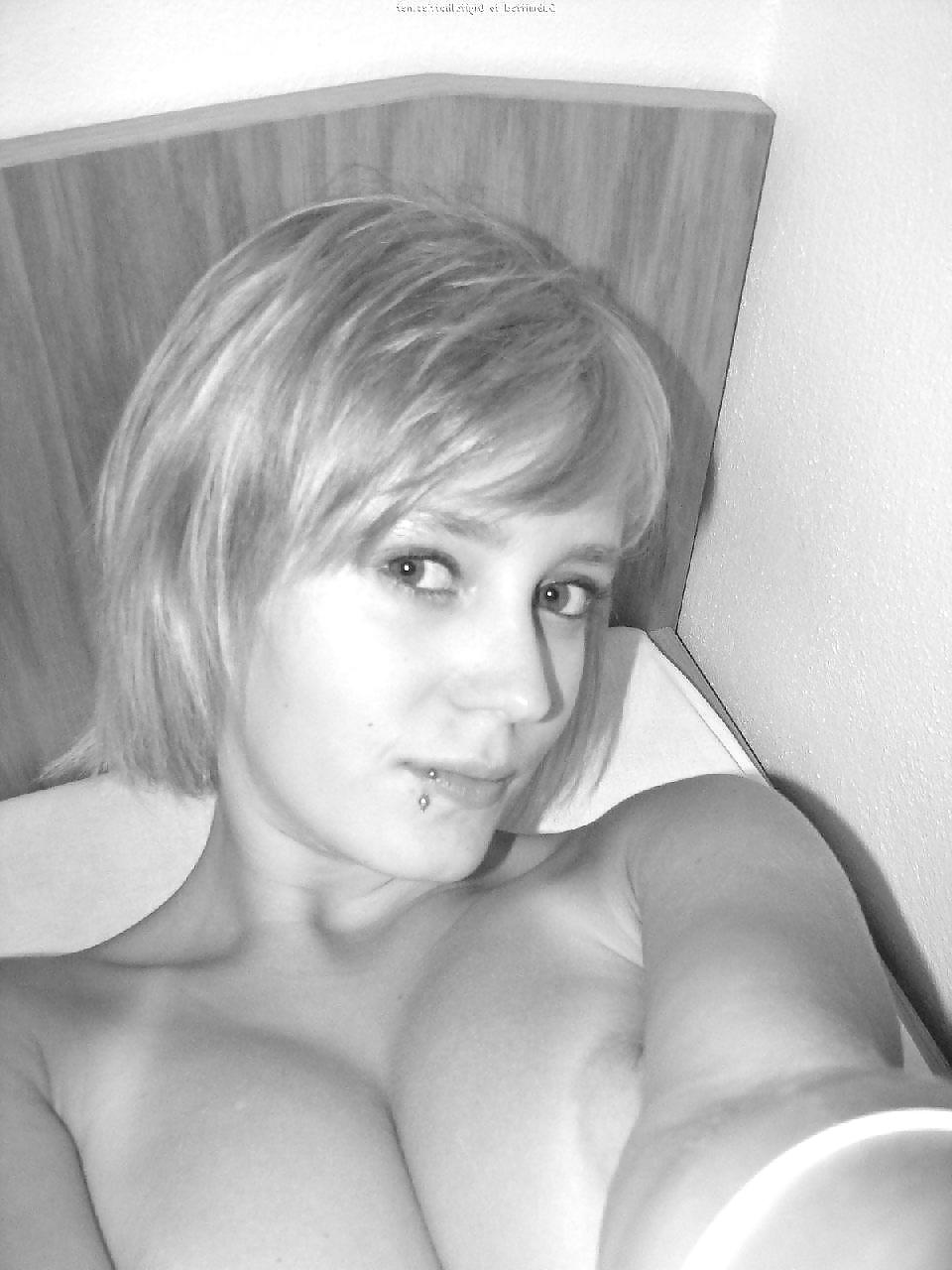 21P Gorgeous big natural tits blonde tease