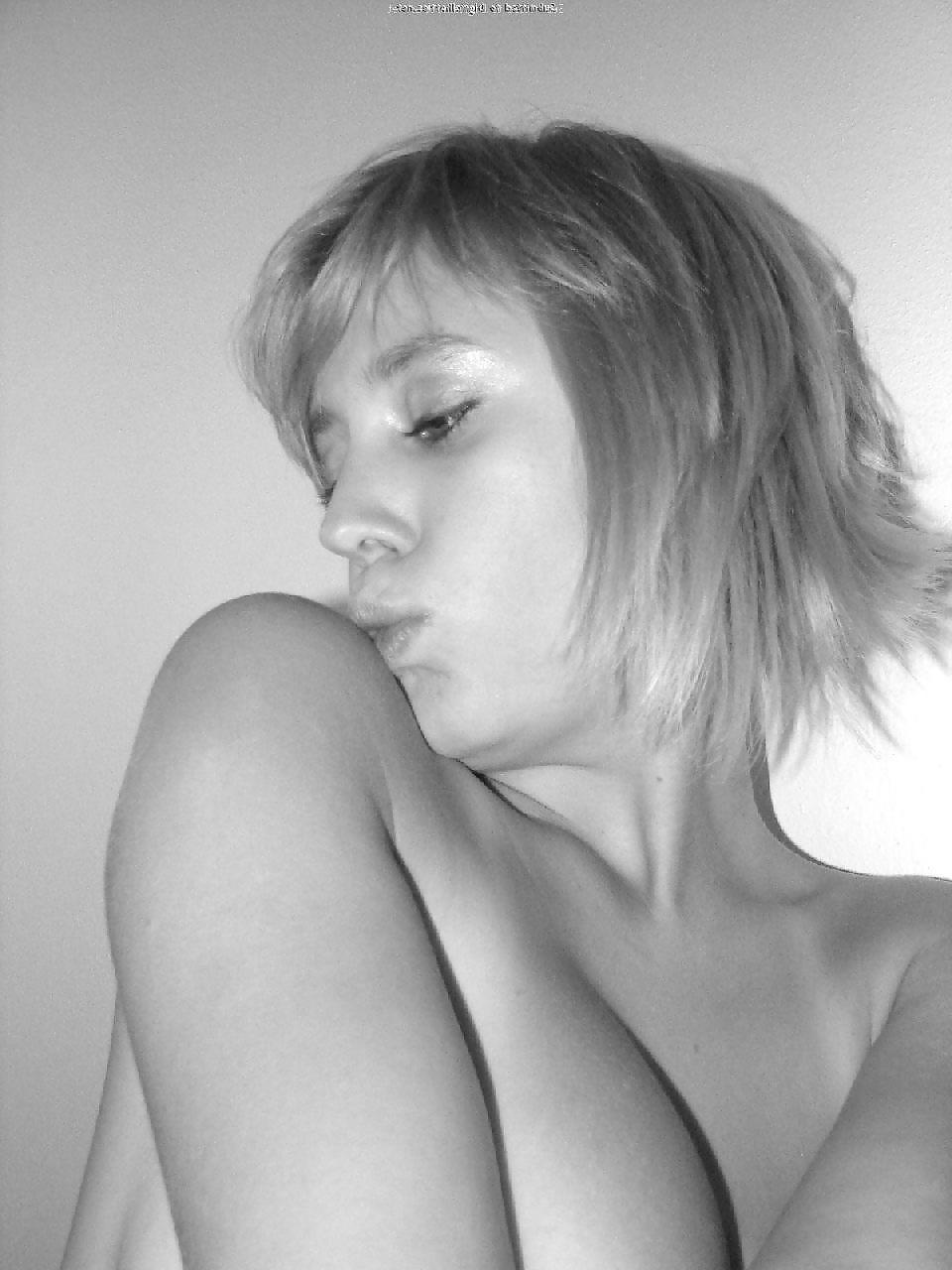 21P Gorgeous big natural tits blonde tease