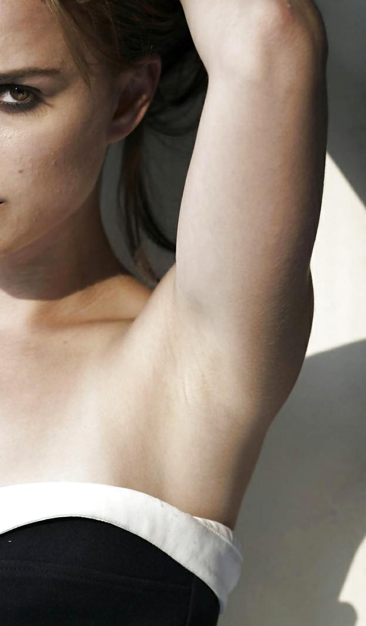 9P Sexy celebrity armpits Please Comment