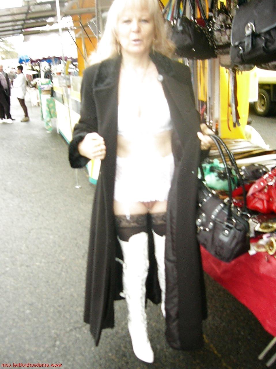 25P Seksy Babcia (GILF) Monika