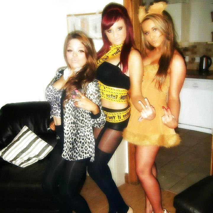 15P Would you empty your balls in chav Jessica?