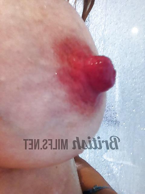 25P Kim Plymouth - Amateur selfie taking Milf