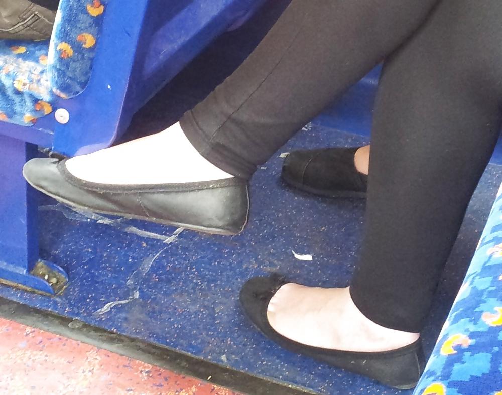 25P Ballerina Ballet Flats Feet 