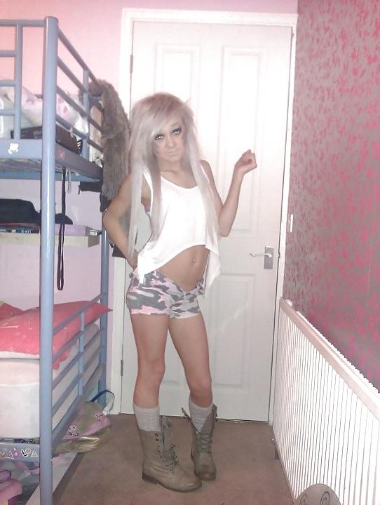 25P Would you empty your balls in these chavs? 5