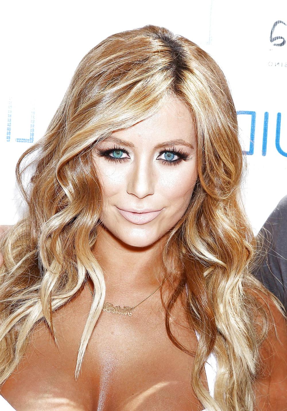17P Aubrey O Day at Liquid Pool Lounge in Las Vegas