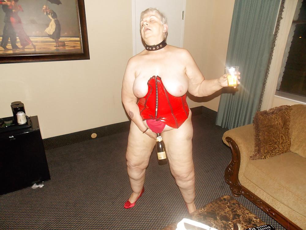 25P 69 year old submissive fug pig