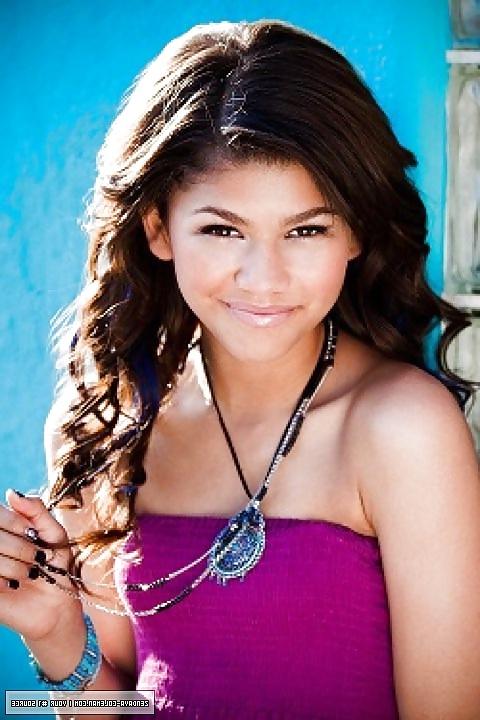 11P Zendaya Coleman cute celebrity slut