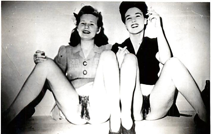 25P Vintage Nudes - Vol. 13