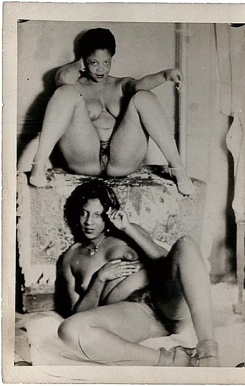 25P Vintage Nudes - Vol. 13