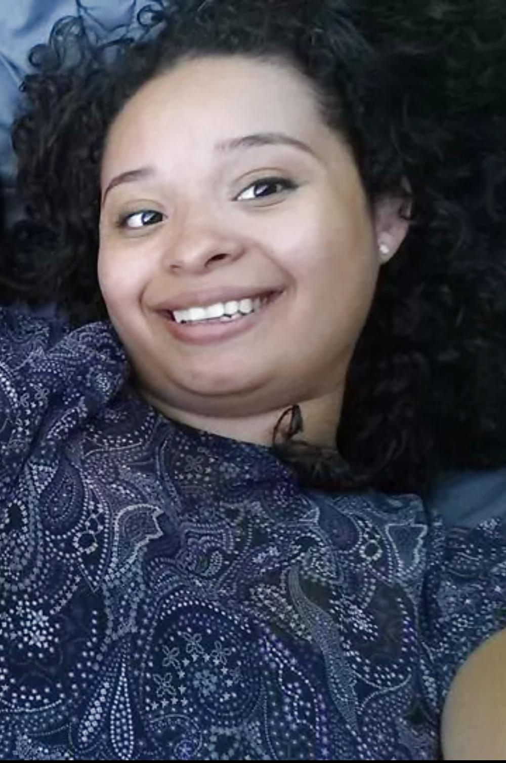 18P Sexy innocent wife 
