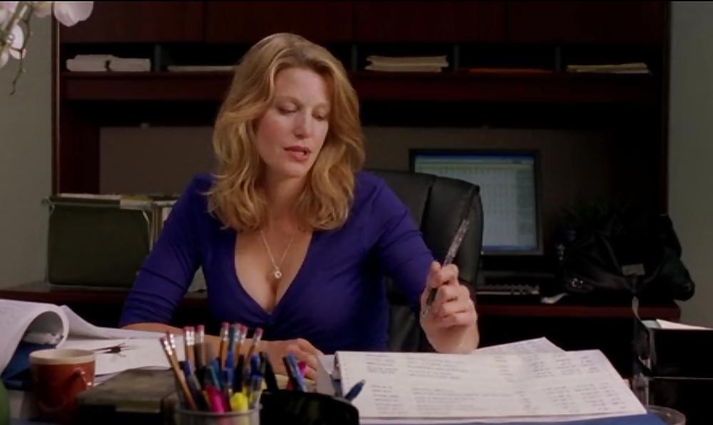 24P Anna Gunn - Bitchy MILF of Breaking Bad