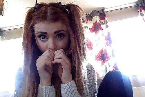 9P Such a cute lil girl