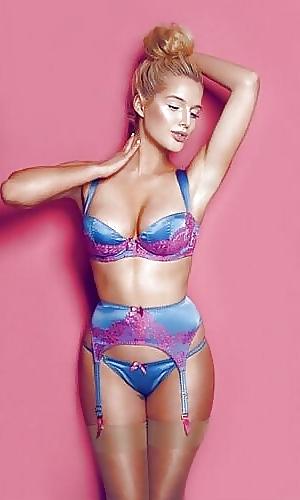 25P Sexy celebrity pics