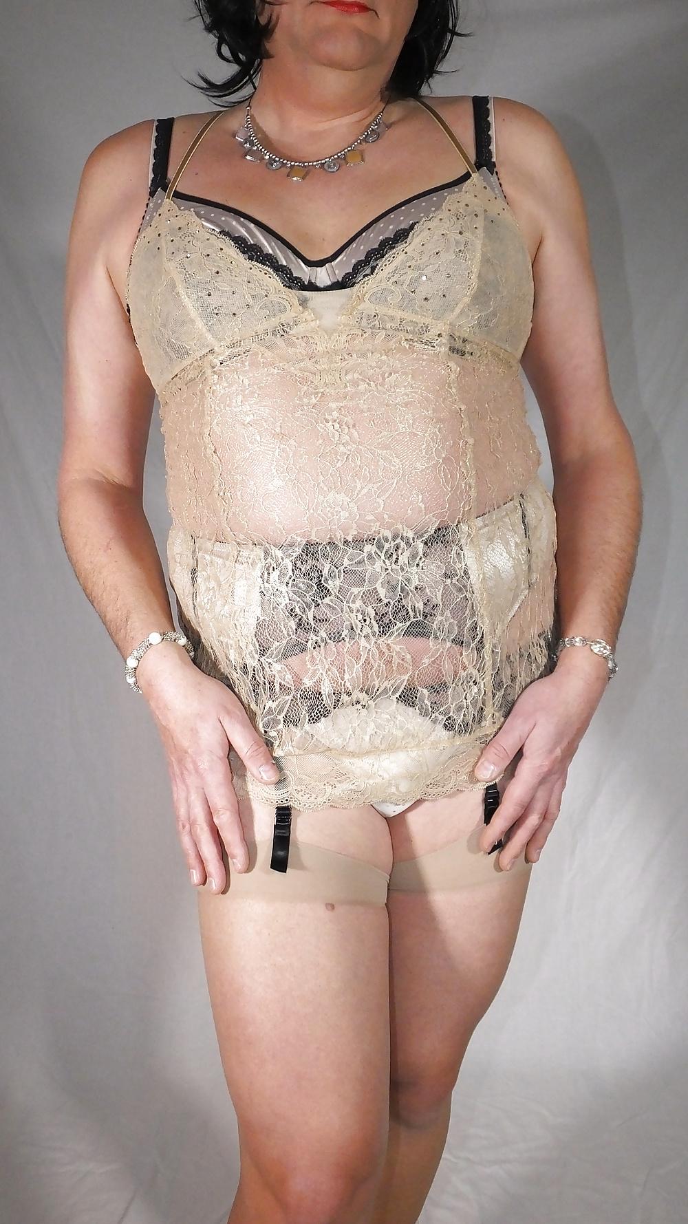 25P Shemale And Crosdresser  Vintage Beige Panty Gossard