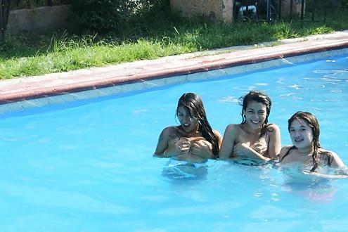 25P En la playa y la piscina