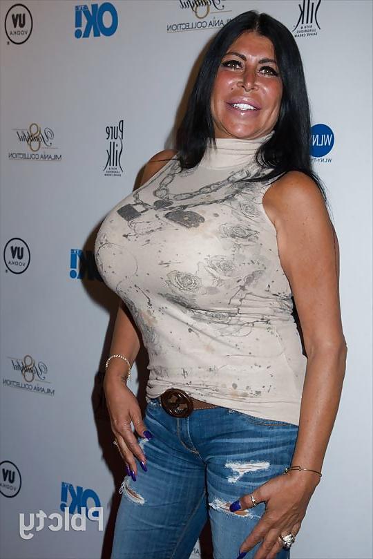 25P Big Ang alias Angela Raiola – Mob Wives MILF