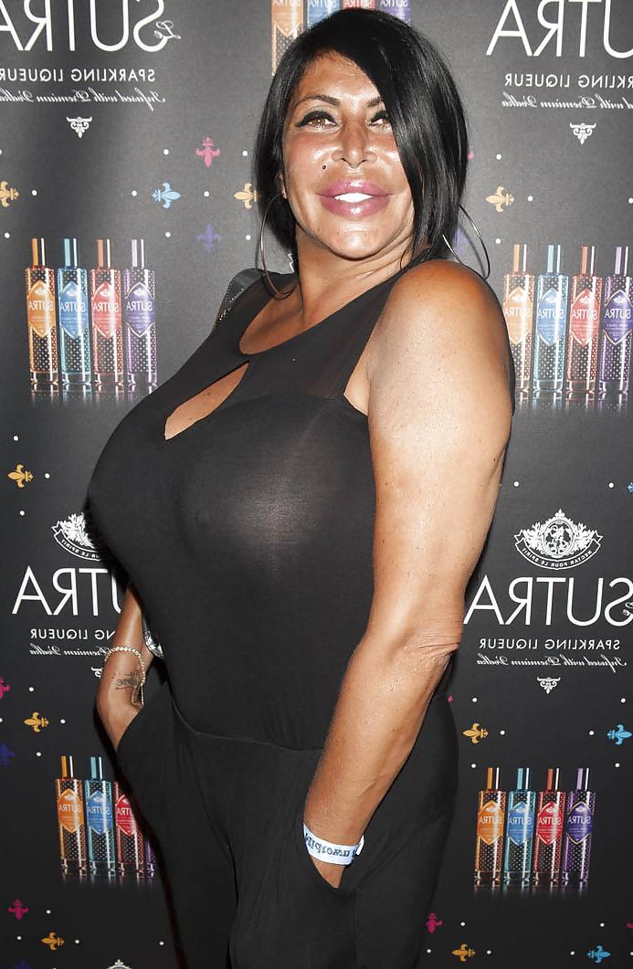 25P Big Ang alias Angela Raiola – Mob Wives MILF
