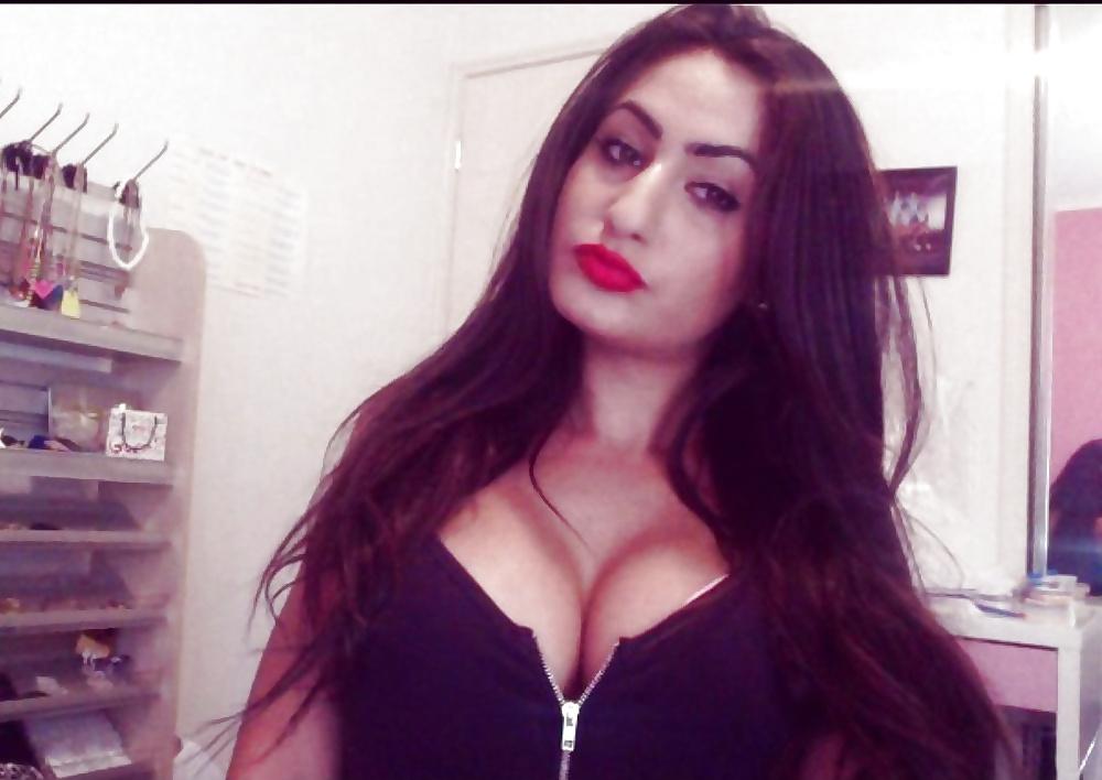 10P Iranian Persian whore Yasmin (COMMENT PLEASE)