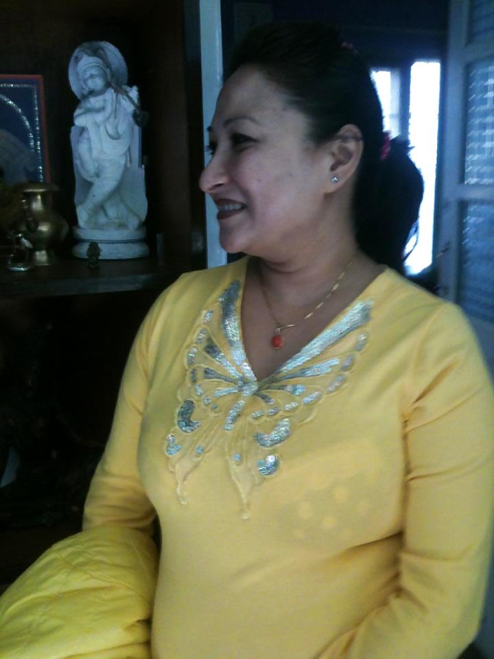 25P Sexy nepali mom (MRS JOSHI)
