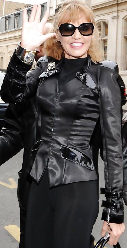 25P Arielle Dombasle french actrice chanteuse
