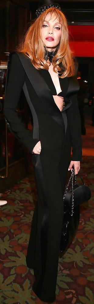 25P Arielle Dombasle french actrice chanteuse