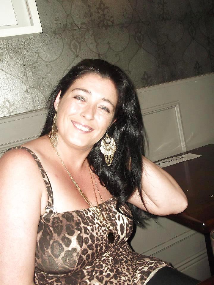 8P Irish chubby MILF from Cork