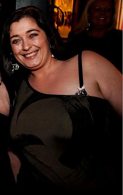 8P Irish chubby MILF from Cork