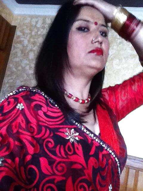 25P Sexy nepali mom SABITA THAPA
