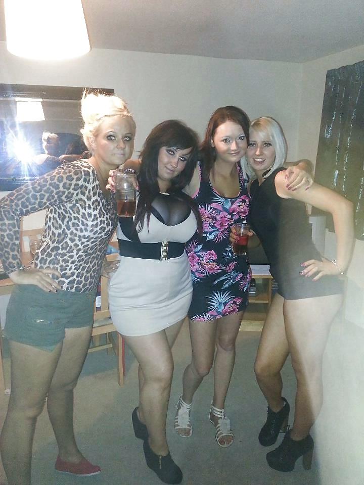 14P Would you empty your balls in fat tits chav chelsea?
