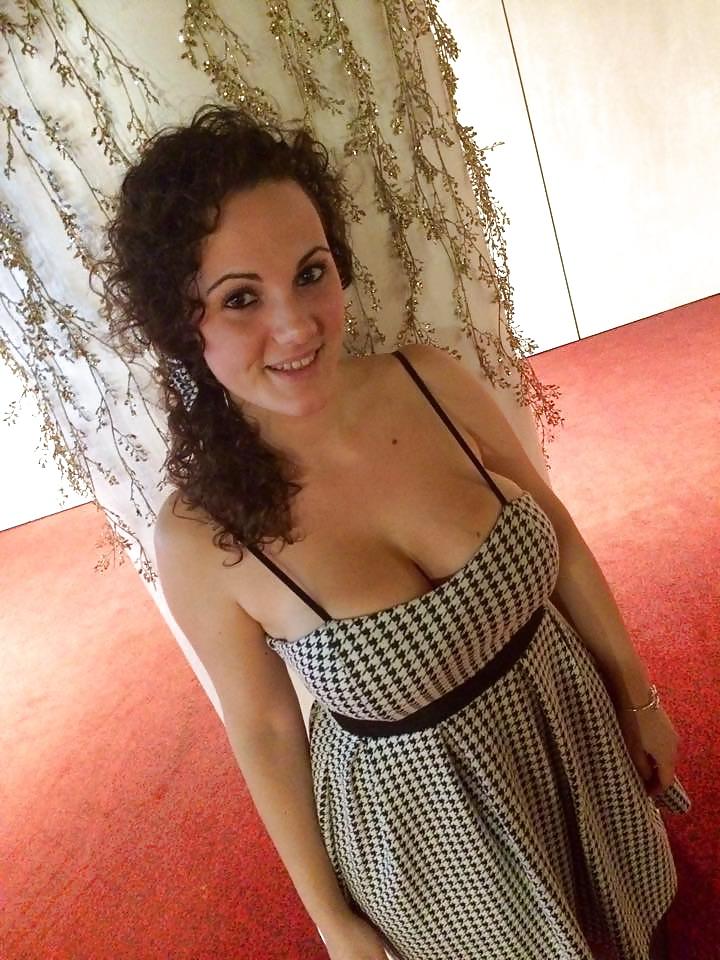 11P Rocio has very biiiiig melons.