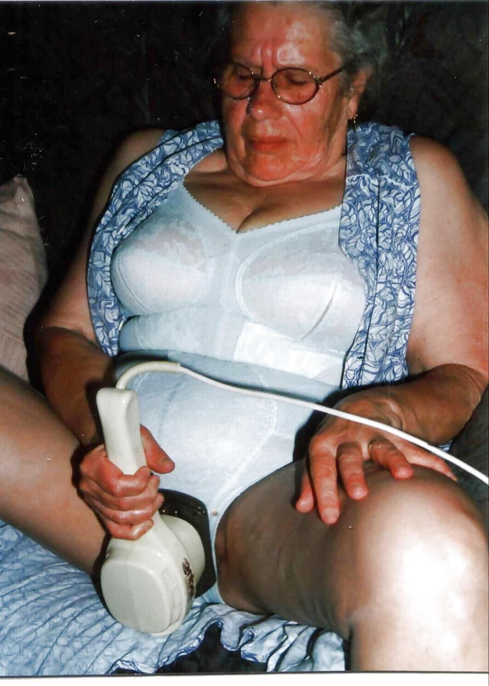15P Mature-BBW-Ladies 556