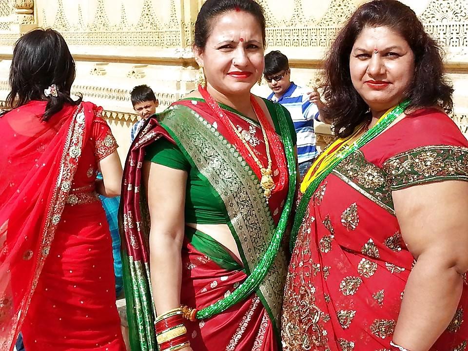 25P Sexy nepali moms (so appealing)