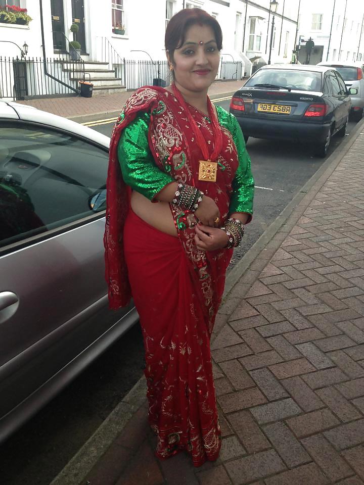 25P Sexy nepali moms (so appealing)