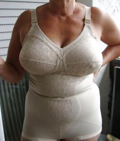 15P Mature-BBW-Ladies 572