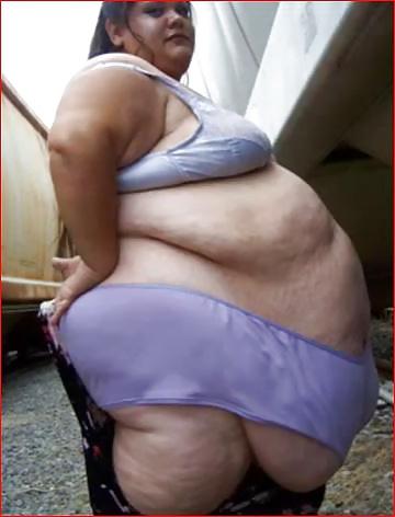 25P Bellies so hotter as hell !