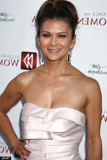 25P Anybody Else Hot For Nia Peeples?