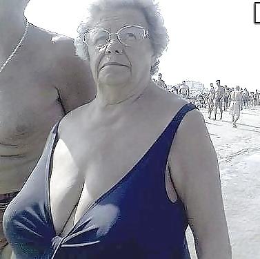 14P Mature-BBW-Ladies 580