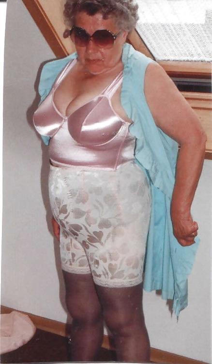 15P Mature-BBW-Ladies 558