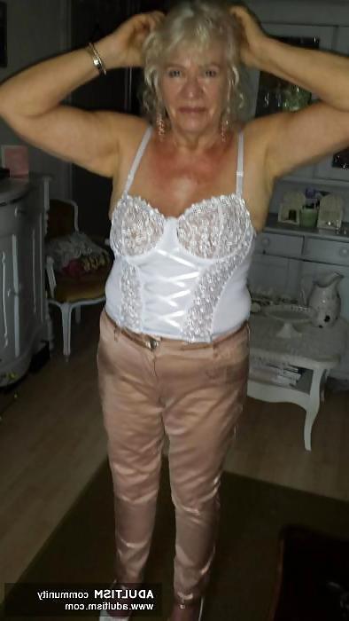 15P Mature-BBW-Ladies 594