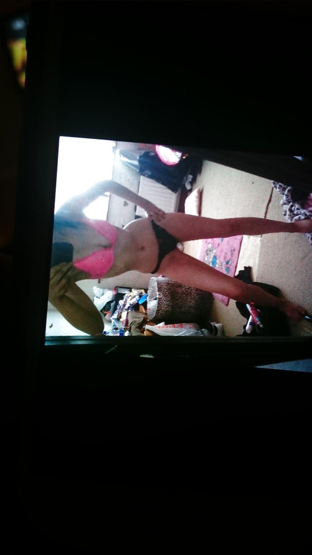 8P Hot Irish babe.comment for more pictures 