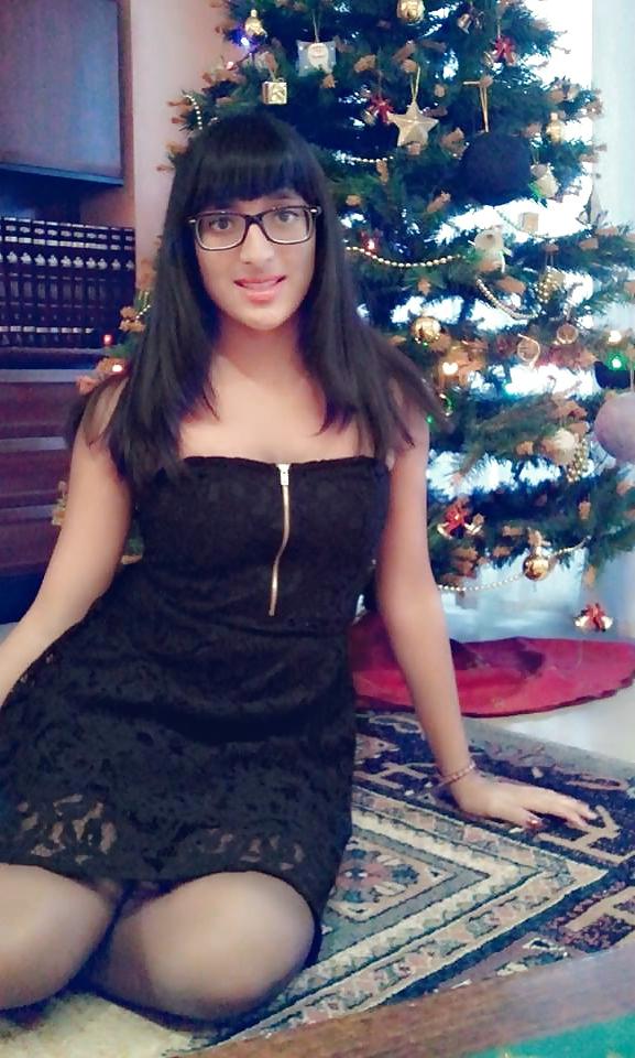 10P Exotic Hot Teen